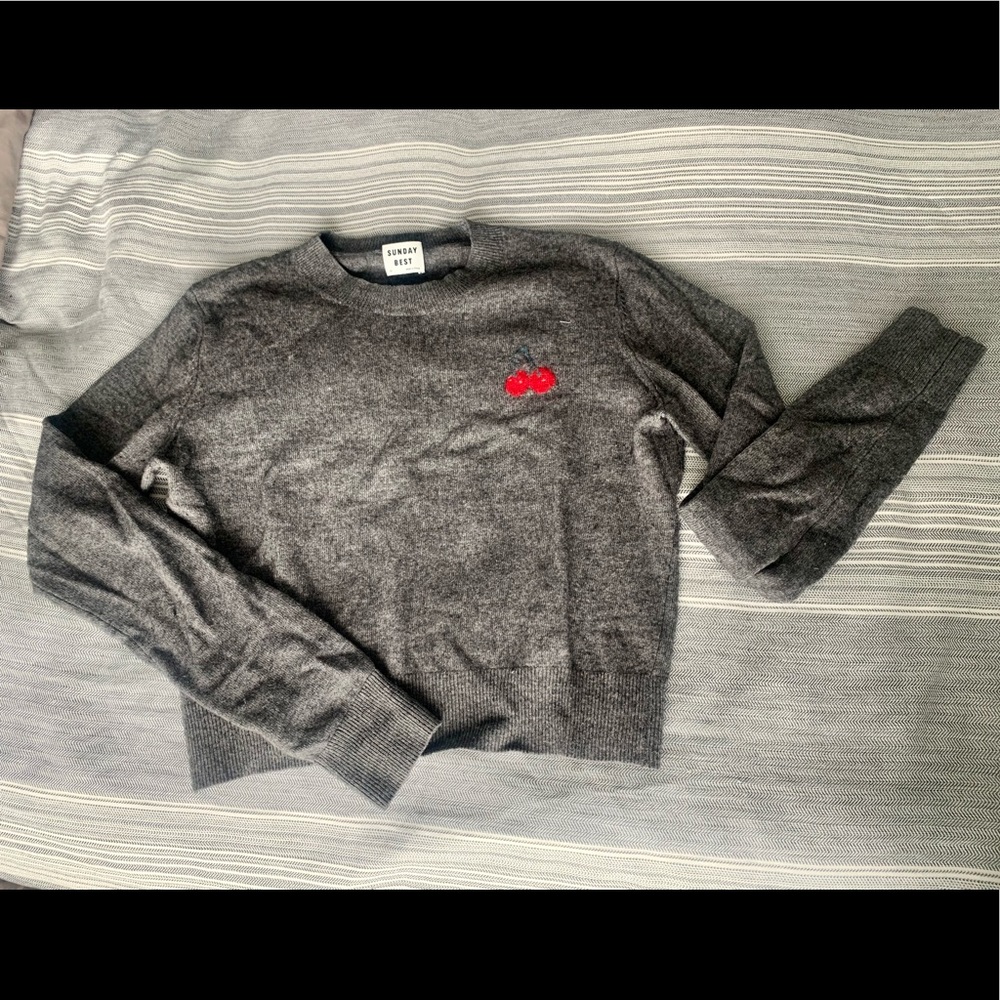 Cropped cashmere sweater!